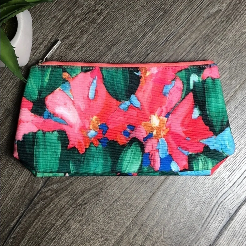 Lulu DK Clinique Cosmetics Travel  Bag - Picture 2 of 7